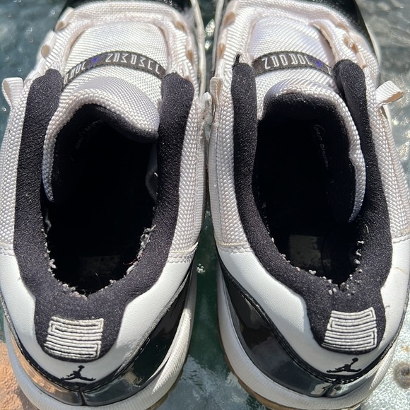 Jordan 11 Retro Low Concord size 6.5Y & 9C - Picture 14 of 17